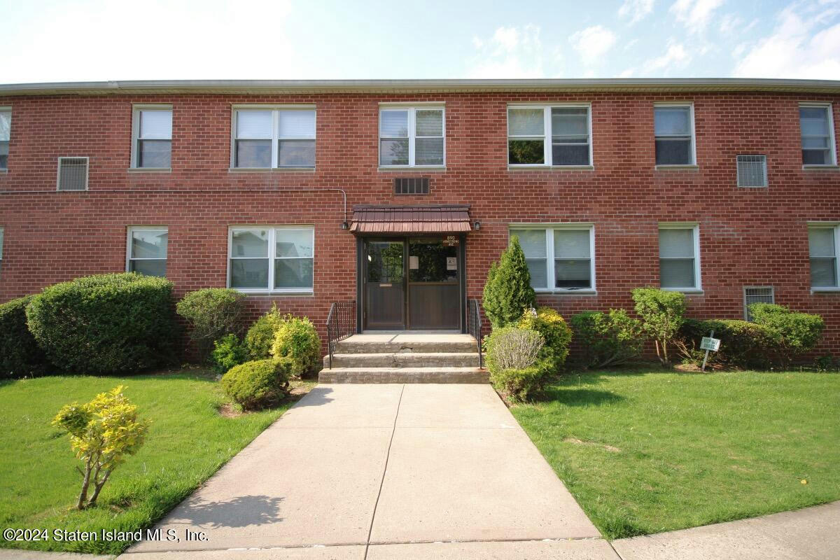 890 ARMSTRONG AVE APT 2-1, STATEN ISLAND, NY 10308, photo 1 of 13